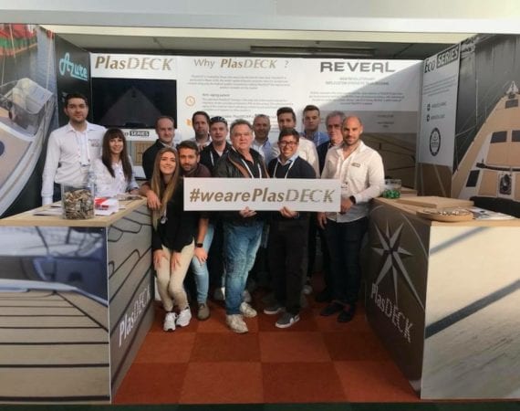 Boat show meets amsterdam plasdeck