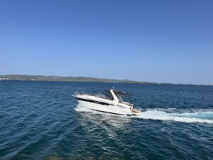 Bavaria S29 motor yacht Croatia