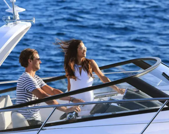 Motor yacht docking training in Croatia during skipper training with TriM Nautica