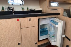 Bavaria 29s sport boat charter