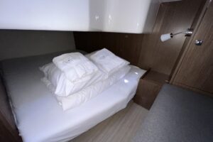 Bavaria S29 Palma – fuel-efficient motorboat with twin engines, perfect for beginners and day trips, available for rent with skipper training