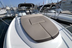 Bavaria S29 Palma – fuel-efficient motorboat with twin engines, perfect for beginners and day trips, available for rent with skipper training