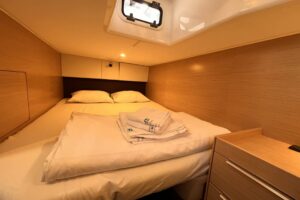 BAVARIA S33HT by trim nautica